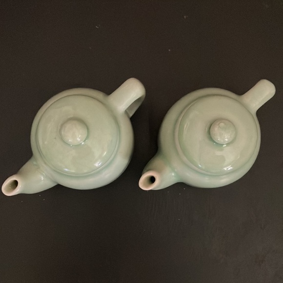 Celadon Mini Teapot Pair - Picture 7 of 7